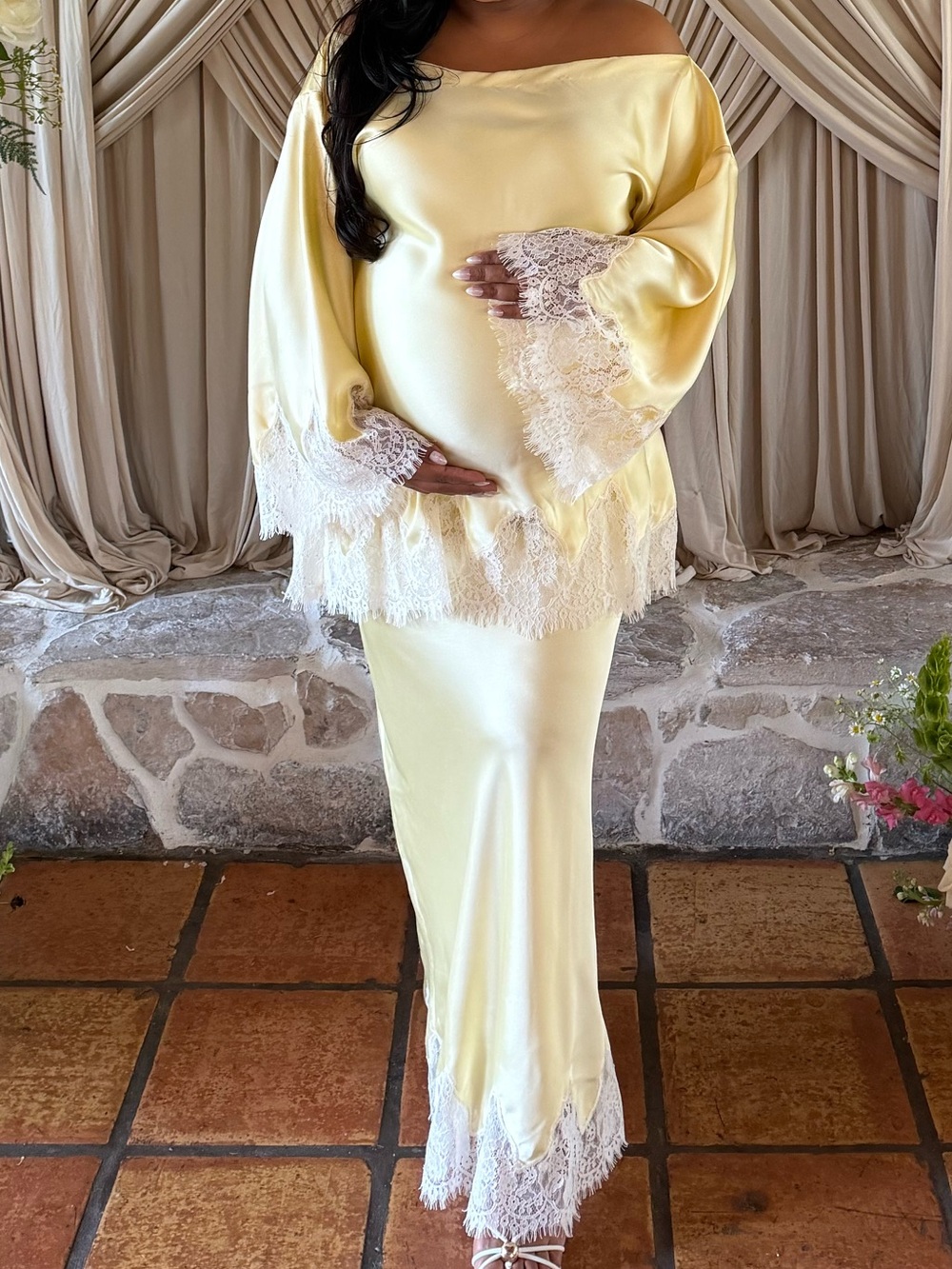 Satin Yellow Maternity Skirt Set with White Lace Trim